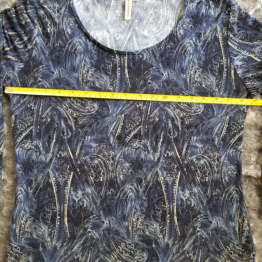 Paisley Patterned Blue Top - Picture 3 of 7